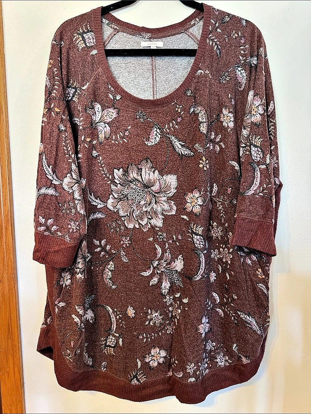 Maurices Floral Scoop Neck Sweater in Brown & Pink Like New